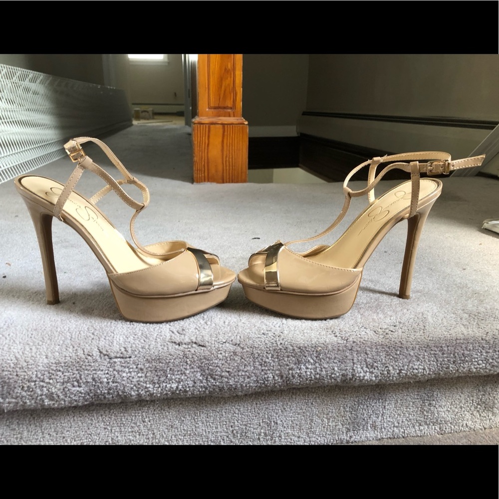 Heels - Picture 3 of 5